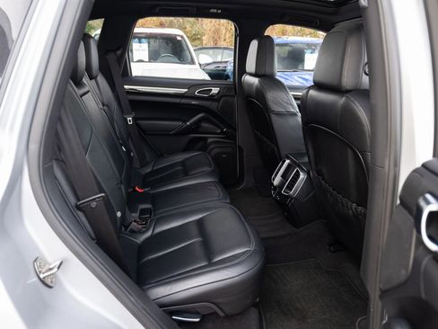 Used 2011 Porsche Cayenne Sport Utility 4D image 24