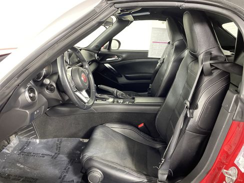 Used 2017 FIAT 124 Spider Lusso image 16