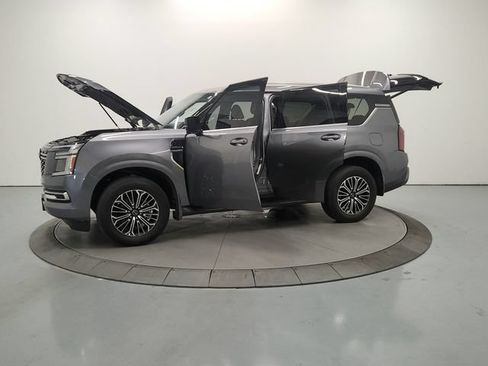 Used 2025 Nissan Armada SL w/ Captain's Chari Seat Package RWD image 13