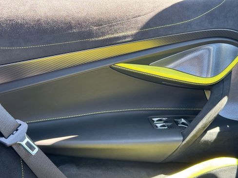 Used 2024 McLaren 750S image 25