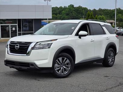 Used 2025 Nissan Pathfinder SV