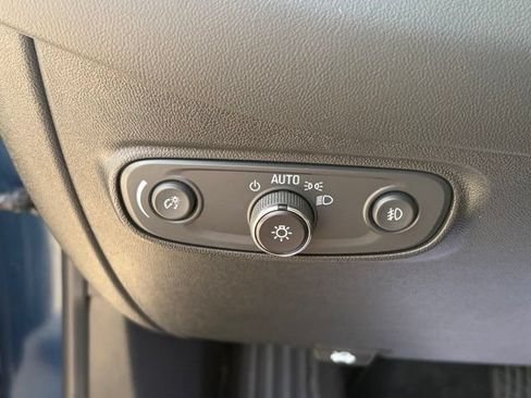 Used 2021 Chevrolet Equinox LT AWD/4WD image 25