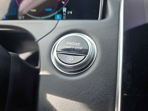 Certified 2025 Mercedes-Benz E 350 4MATIC Sedan image 33