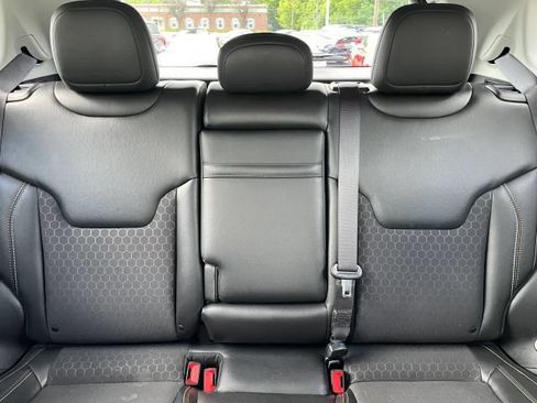 Used 2018 Jeep Compass Latitude w/ Popular Equipment Group AWD/4WD image 39