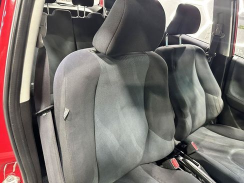 Used 2010 Honda Fit Sport image 34