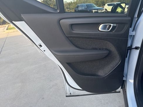 Certified 2025 Volvo XC40 B5 Plus image 14