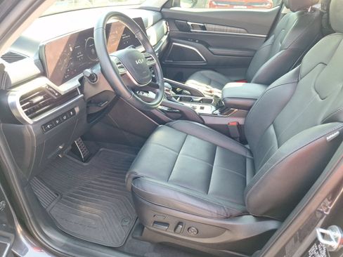 Used 2025 Kia Telluride SX FWD image 12