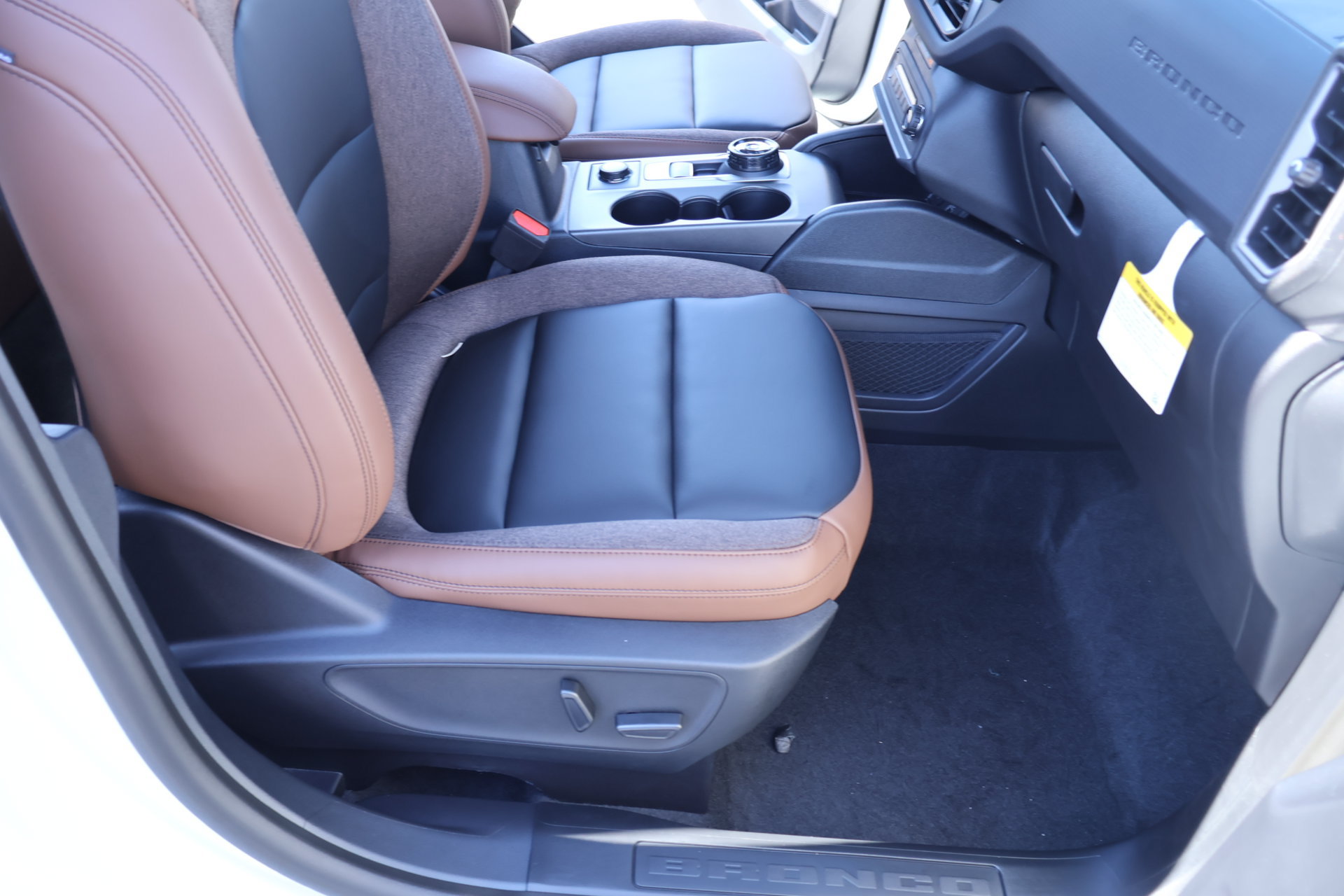 New 2026 Ford Bronco Sport Outer Banks w/ Outer Banks Tech Package+ AWD/4WD image 14