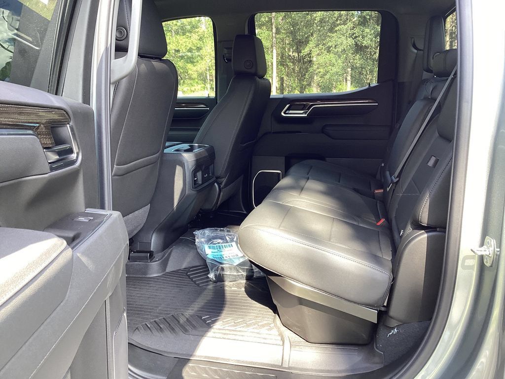 New 2026 Chevrolet Silverado 1500 RST w/ Safety Package AWD/4WD image 16