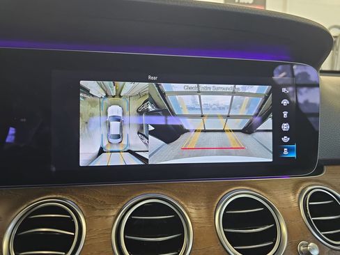 Certified 2021 Mercedes-Benz E 350 4MATIC Sedan image 26