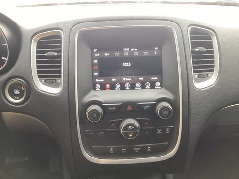 Used 2019 Dodge Durango SXT w/ 3rd Row Seating Group image 19