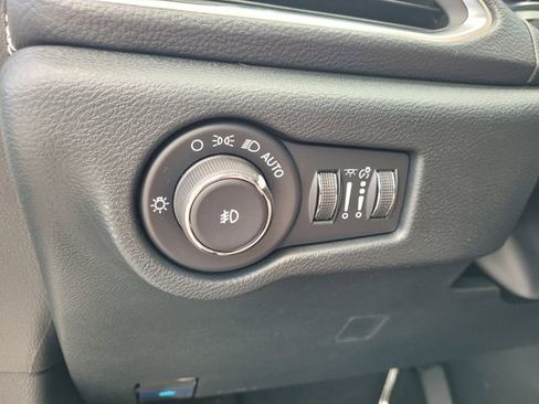 New 2026 Chrysler Pacifica Limited w/ S Appearance Package image 21