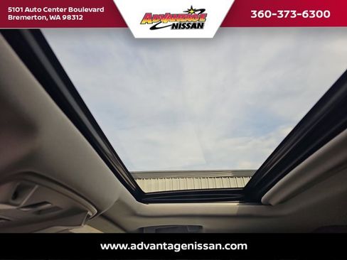 Used 2018 GMC Yukon Denali image 16