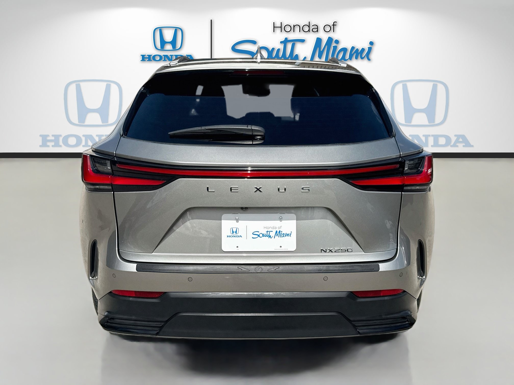 Used 2024 Lexus NX 250 FWD w/ Cold Area Package image 6