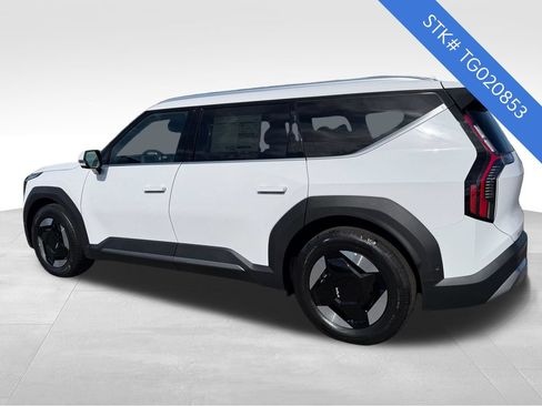 New 2026 Kia EV9 Wind AWD/4WD image 5