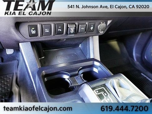 Used 2020 Toyota Tacoma TRD Sport image 33