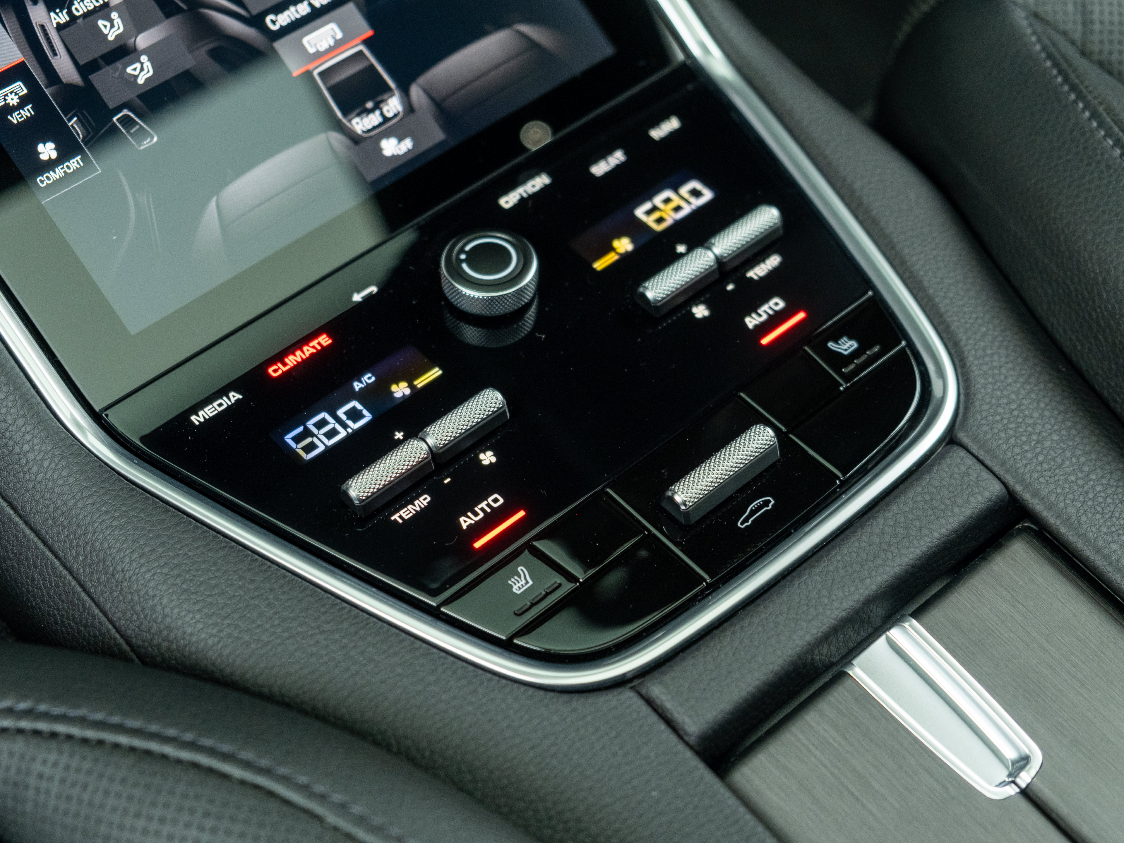 Certified 2023 Porsche Panamera 4 Platinum Edition AWD/4WD image 46