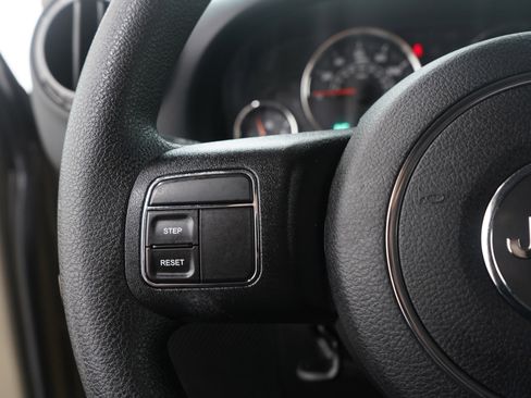 Used 2017 Jeep Wrangler Sport image 17