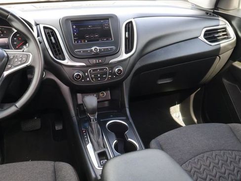 Used 2024 Chevrolet Equinox LT AWD/4WD image 11