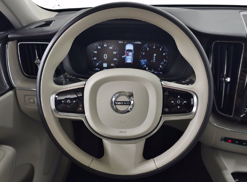 Used 2019 Volvo XC60 T5 Inscription AWD/4WD image 19