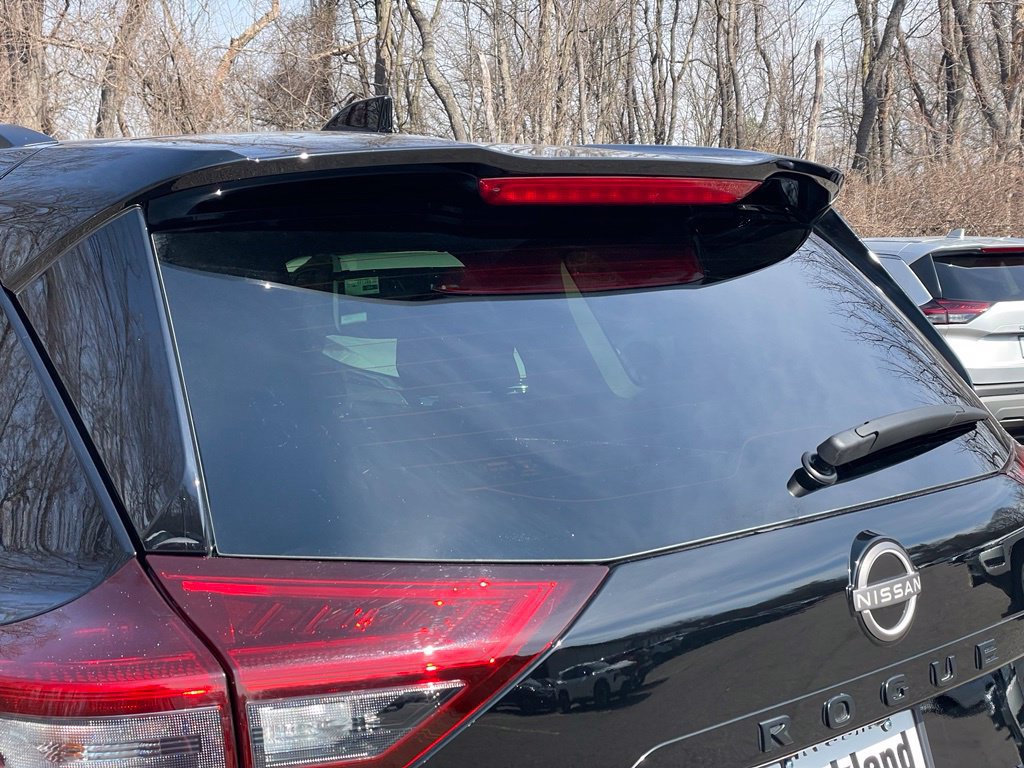 Certified 2023 Nissan Rogue SV w/ SV Premium B Package AWD/4WD image 38