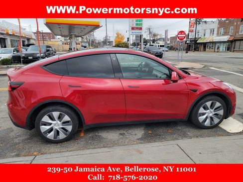 Used 2022 Tesla Model Y Long Range image 7