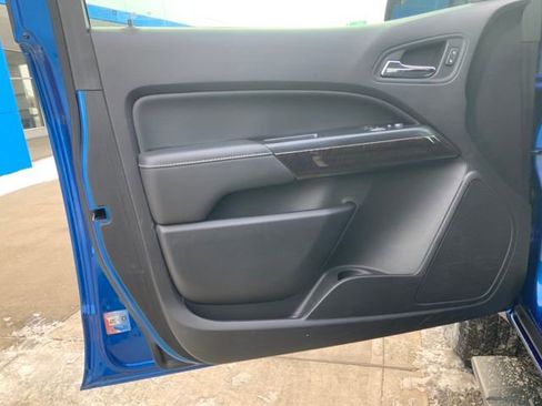 Used 2018 GMC Canyon SLE w/ SLE Convenience Package image 13