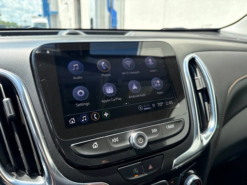 Used 2022 Chevrolet Equinox Premier w/ LPO, Floor Liner Package AWD/4WD image 17