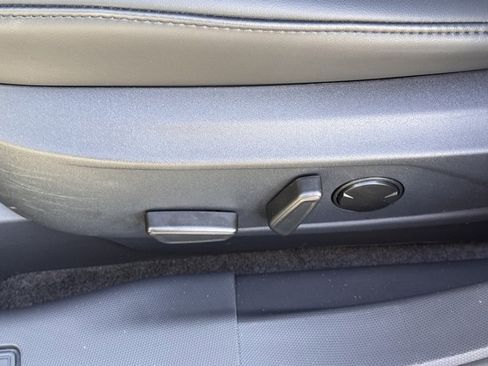 Certified 2025 Ford Mustang Mach-E Premium image 19