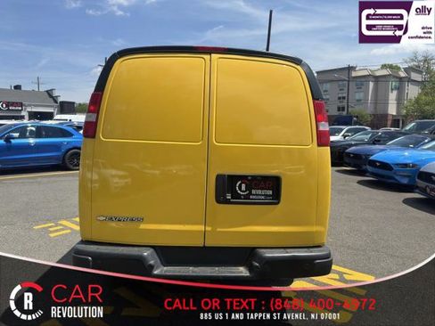 Used 2021 Chevrolet Express 2500 w/ Safety Package RWD image 4