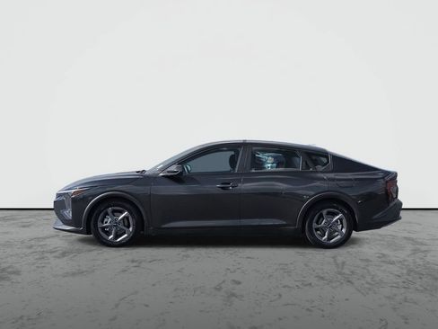 Used 2025 Kia K4 FWD image 5