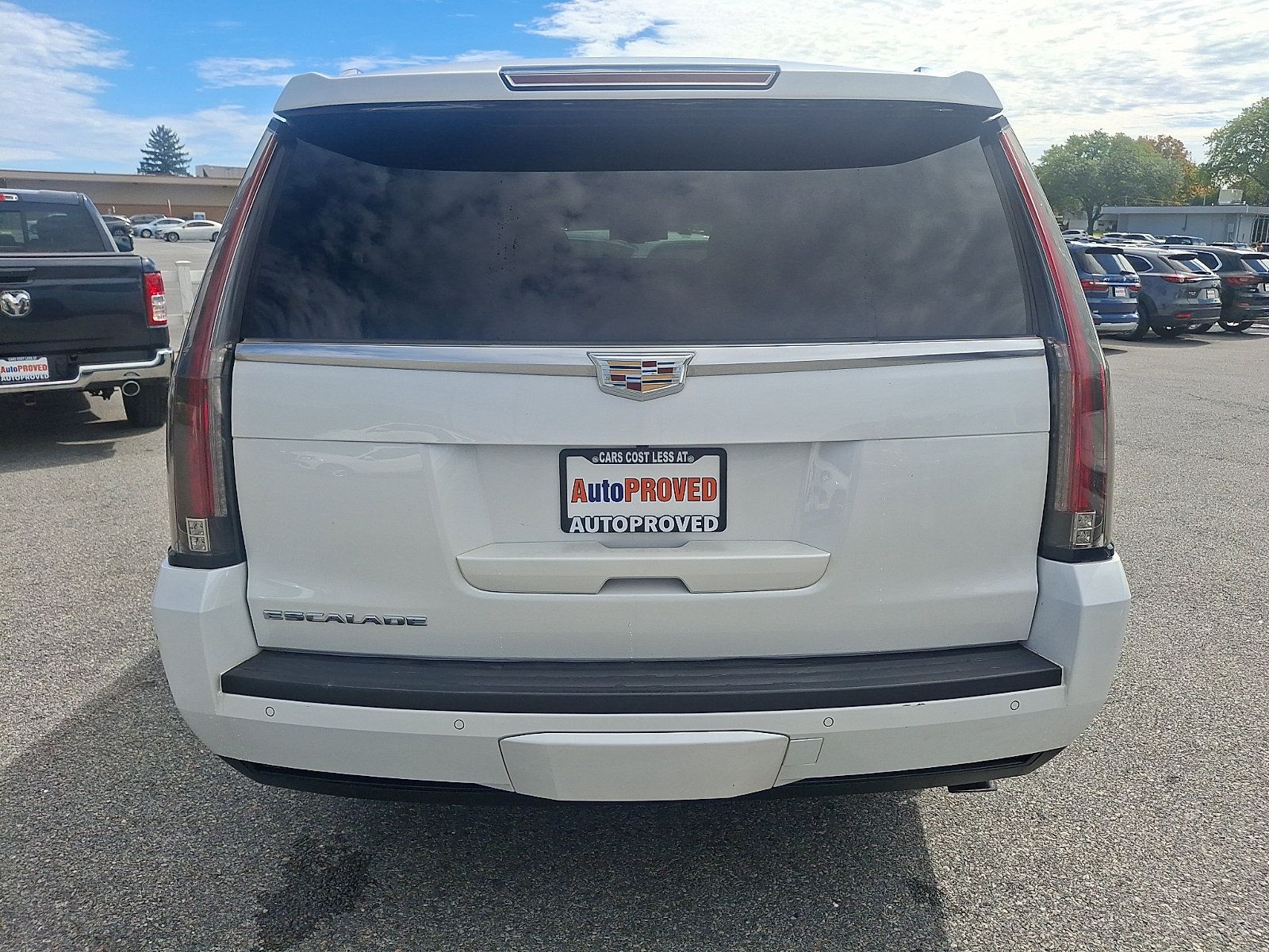 Used 2016 Cadillac Escalade ESV Premium AWD/4WD image 5