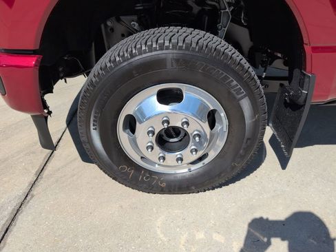 New 2026 Ford F350 Platinum w/ FX4 Off-Road Package image 17