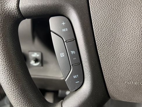 Used 2024 GMC Savana 2500 Extended image 23