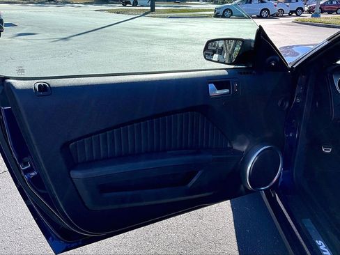 Used 2012 Ford Mustang Shelby GT500 w/ SVT Performance Pkg image 13