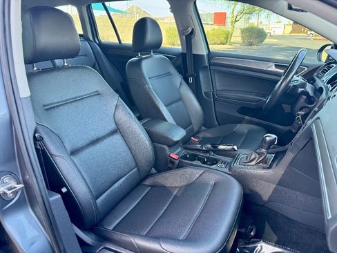 Used 2019 Volkswagen Golf Alltrack S AWD/4WD image 13