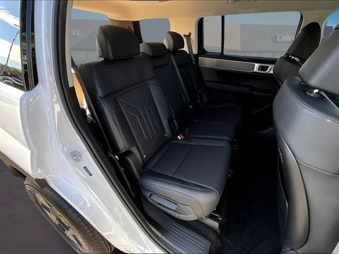 Used 2026 Hyundai Santa Fe SEL image 9