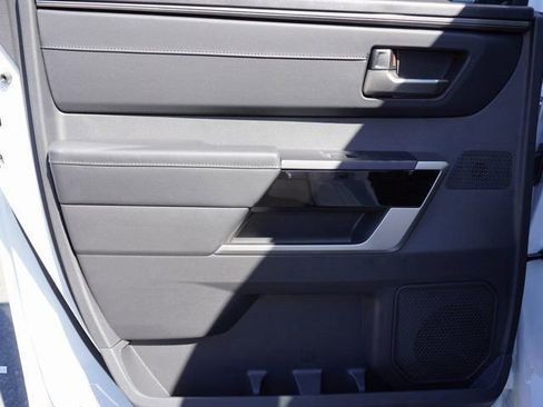 New 2025 Toyota Tundra Limited image 15