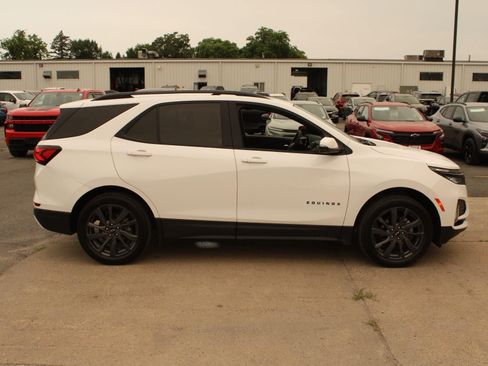 Used 2024 Chevrolet Equinox RS AWD/4WD image 4