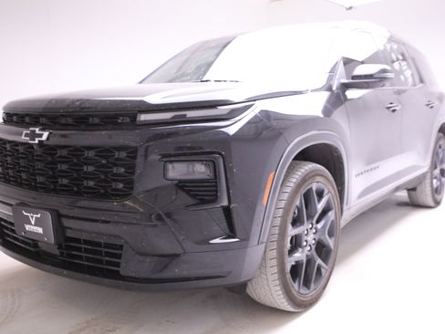 Used 2024 Chevrolet Traverse RS w/ LPO, Floor Liner Package image 1