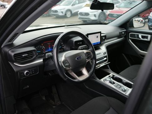 Used 2022 Ford Explorer XLT w/ Class IV Trailer Tow Package image 18