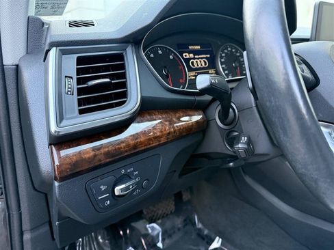 Used 2018 Audi Q5 2.0T Premium AWD/4WD image 27