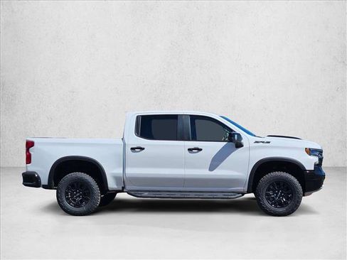 New 2026 Chevrolet Silverado 1500 ZR2 w/ LPO, Dark Essentials Package AWD/4WD image 10