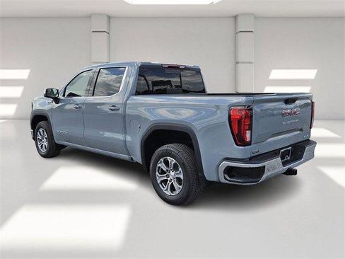 New 2025 GMC Sierra 1500 SLE w/ Preferred Package image 3