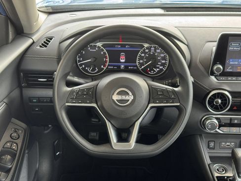 Used 2025 Nissan Sentra SV FWD image 27