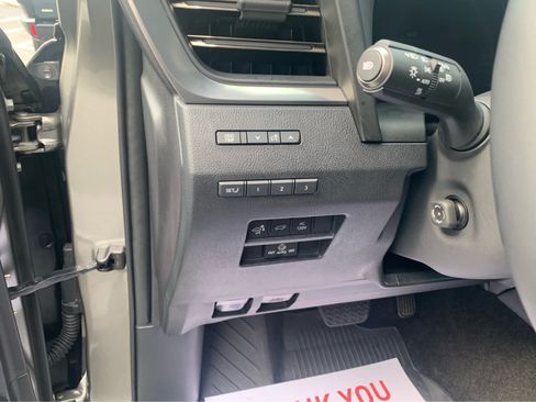 Used 2025 Lexus GX 550 w/ Accessory Package (2T) AWD/4WD image 14