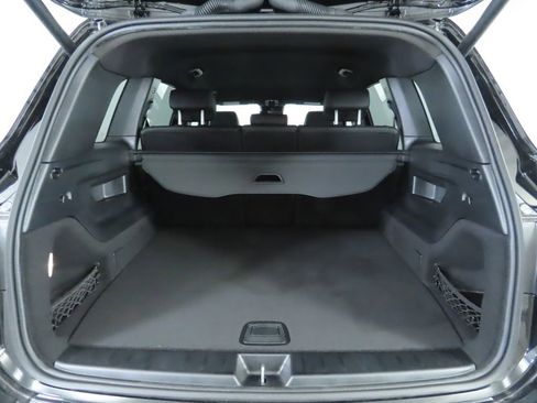 Certified 2025 Mercedes-Benz GLB 250 image 28