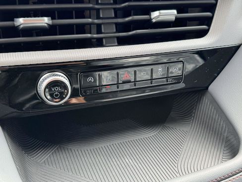 New 2026 Ford Explorer Active AWD/4WD image 26