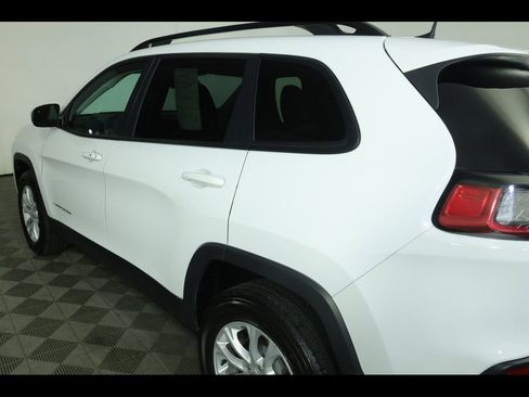 Used 2022 Jeep Cherokee Latitude Lux AWD/4WD image 12