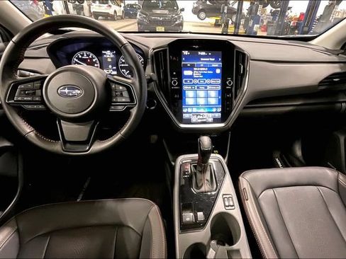 Used 2024 Subaru Crosstrek 2.5i Limited AWD/4WD image 15